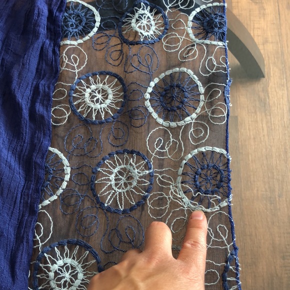 3 accessory scarves - Picture 5 of 6